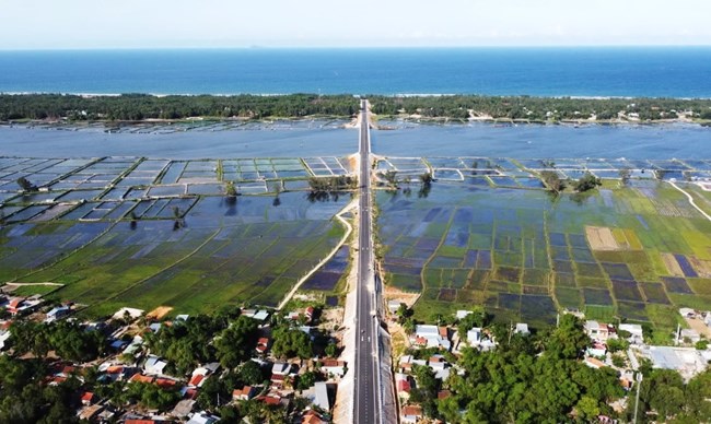 Đường ven biển Quảng Nam: Chậm tiến độ do vướng mặt bằng (23/11/2022)